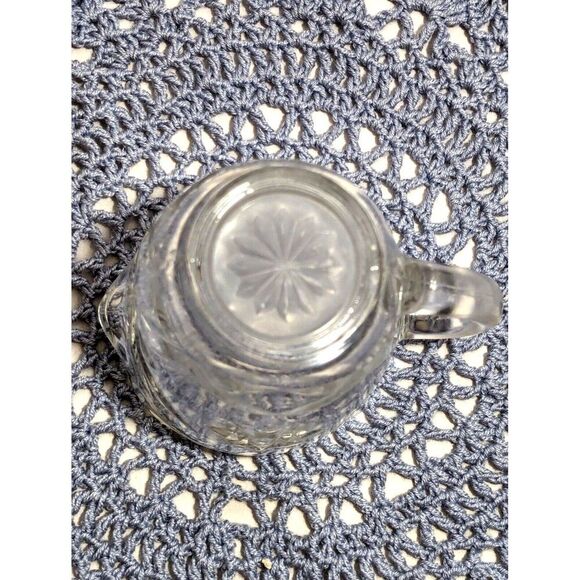 Anchor Hocking Glass Creamer Prescut Star of David Starburst Pitcher VTG 3.5-in - Picture 7 of 7